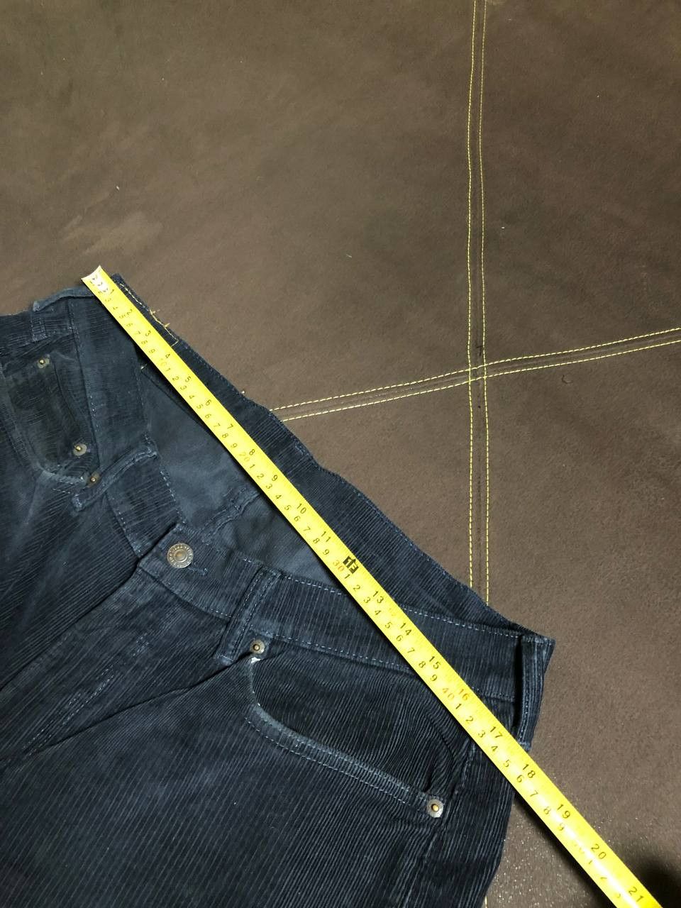 Levi's Vintage Levis 514 Corduroy Trousers Boot Cut Wide Leg pants Size US 36 / EU 52 - 10 Thumbnail