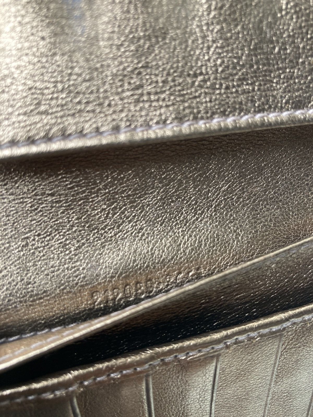 Gucci Vintage Gucci GG Gold Trim Canvas Leather Monogram Wallet Size ONE SIZE - 8 Thumbnail