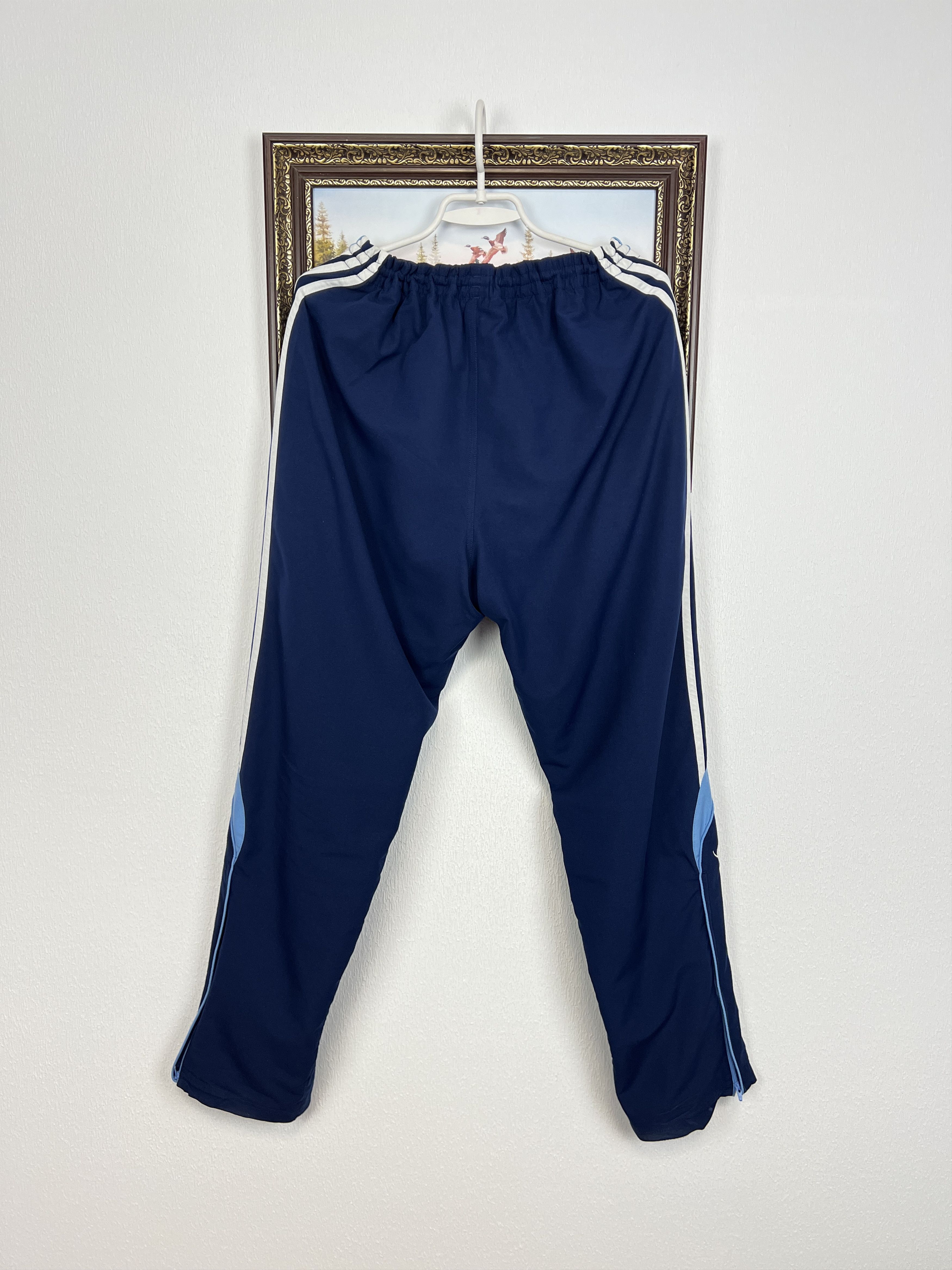 Adidas Vintage Adidas Real Madrid Football Pants Sweatpants M Size US 32 / EU 48 - 15 Thumbnail