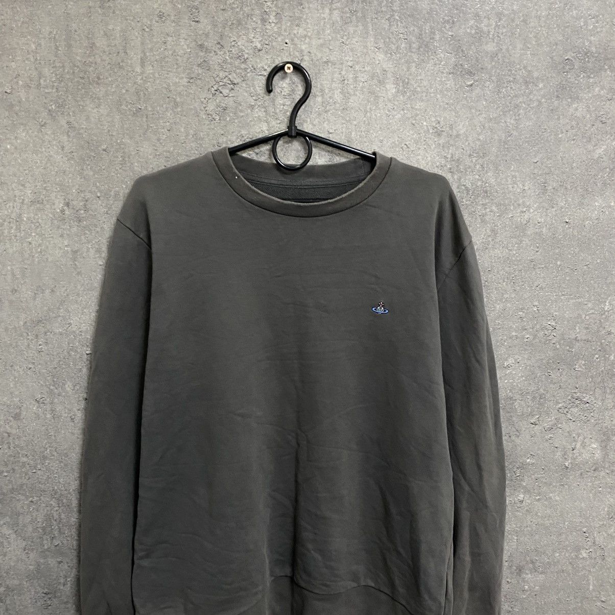 Vivienne Westwood Vintage Vivienne Westwood Sweatshirt Orb Logo Basic Pullover Size US M / EU 48-50 / 2 - 4 Thumbnail