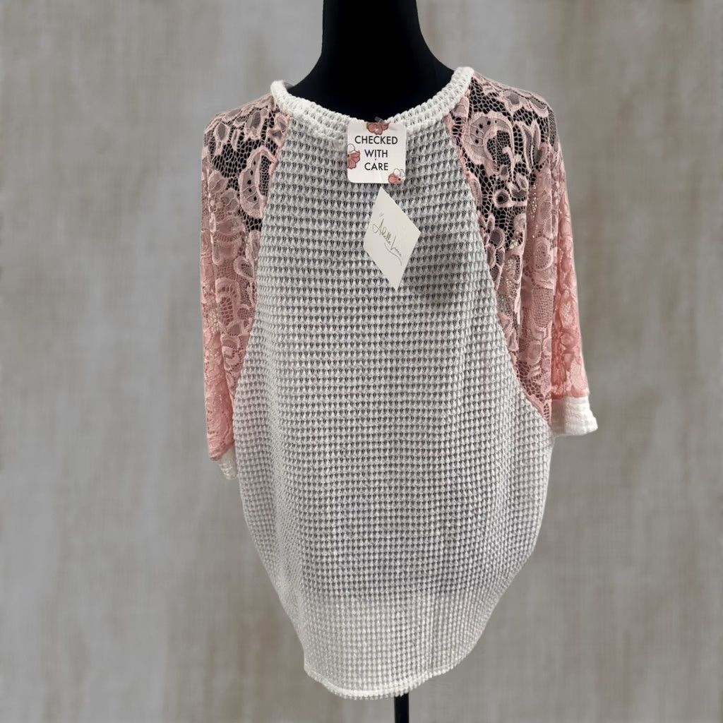 Vintage Love J Top Blouse Women's Small Pink White Solid Crew Neck Short Sleeve Button Ruffle Casual Size S / US 4 / IT 40 - 1 Thumbnail
