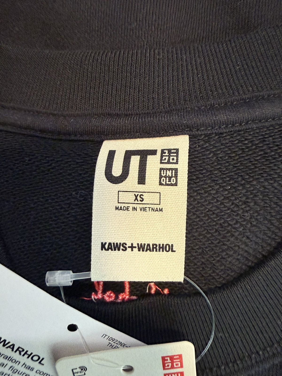 Andy Warhol × Kaws × Uniqlo Kaws x Uniqlo Warhol Crewneck Size US XS / EU 42 / 0 - 4 Thumbnail