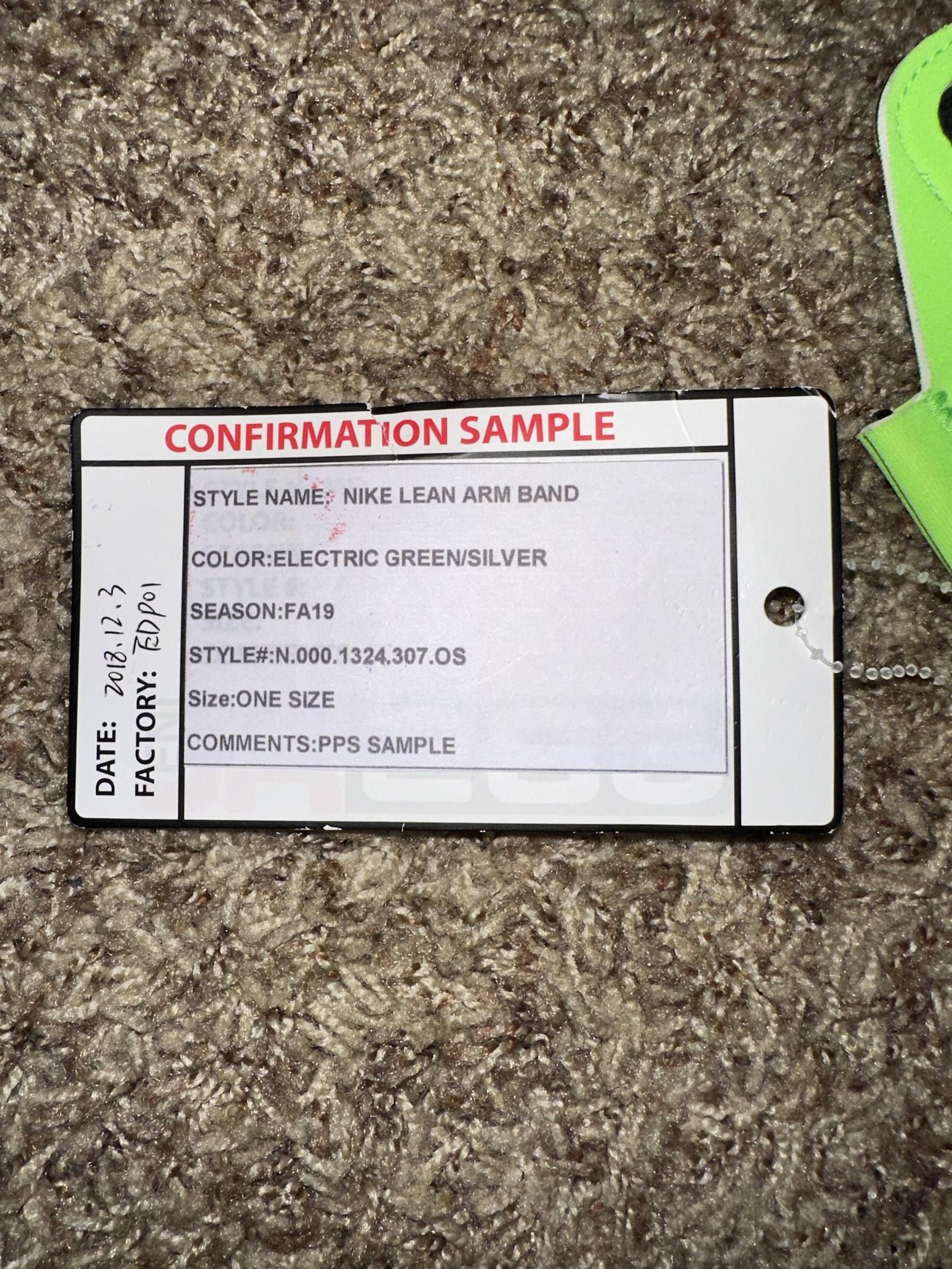 Nike Nike Lean Arm Band Plus Sample Size ONE SIZE - 6 Thumbnail