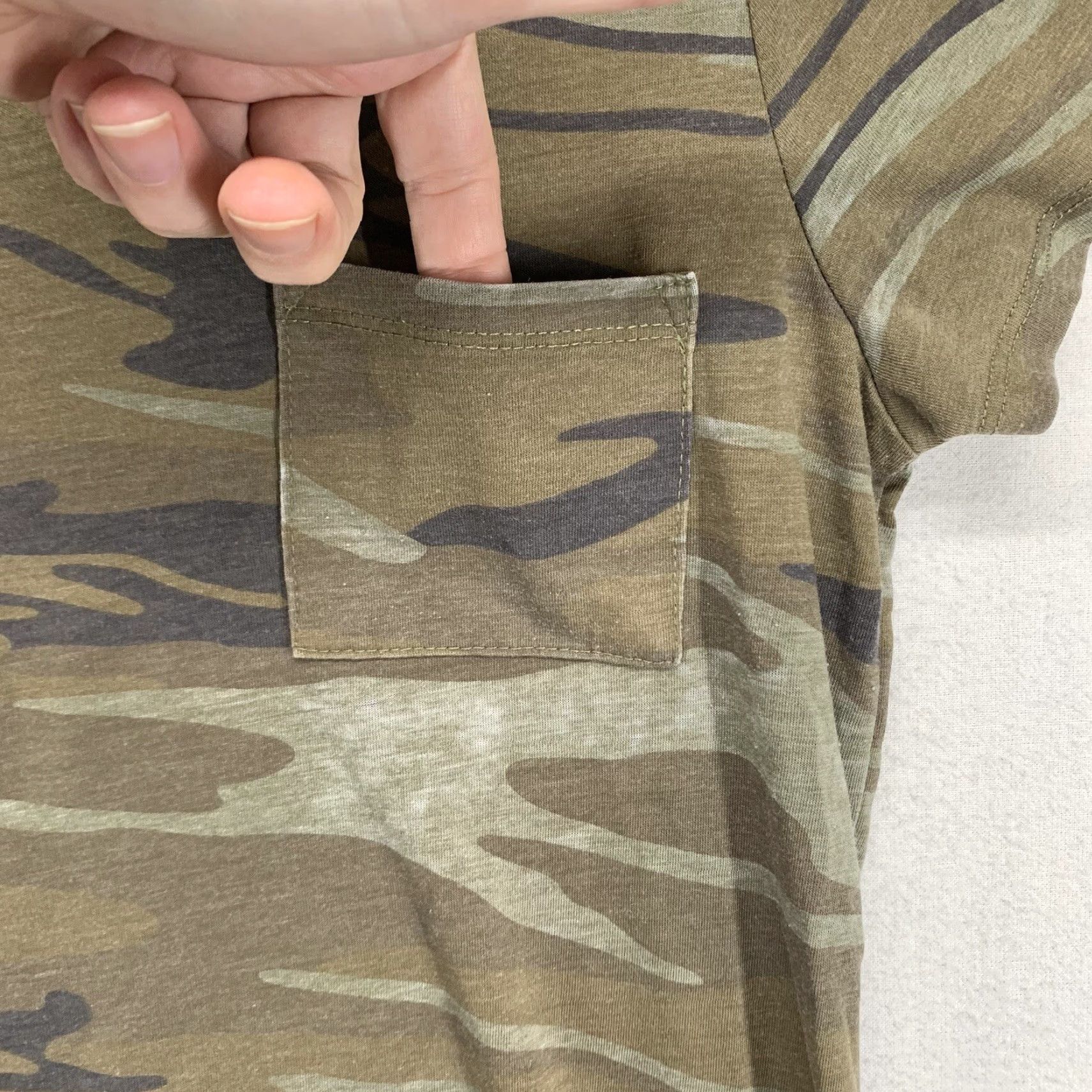 AMO Super Thin Women’s Camouflage T Shirt Pocket Zoe + Liv Medium Size M / US 6-8 / IT 42-44 - 3 Thumbnail