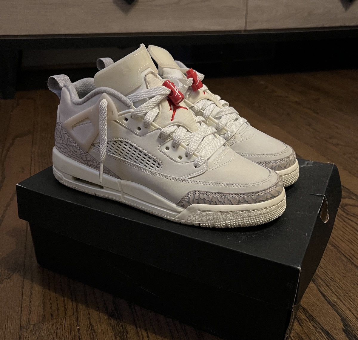 Jordan Brand Jordan Spizike Low (GS) Size US 7 / EU 40 - 2 Thumbnail