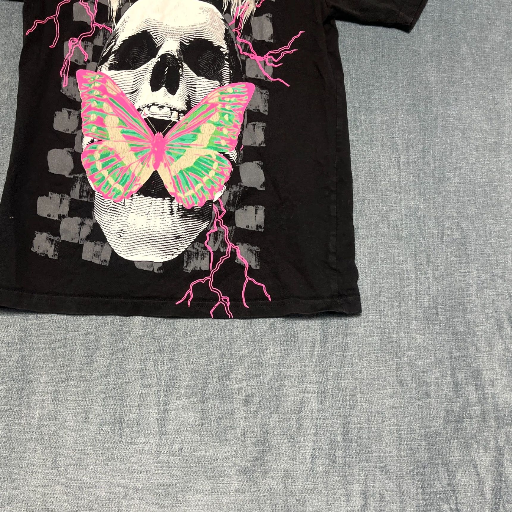 Vintage VINTAGE Rebel Vengeance T-Shirt Mens Small Faded Black Graphic Skull Butterfly Rock Band Size US S / EU 44-46 / 1 - 2 Thumbnail