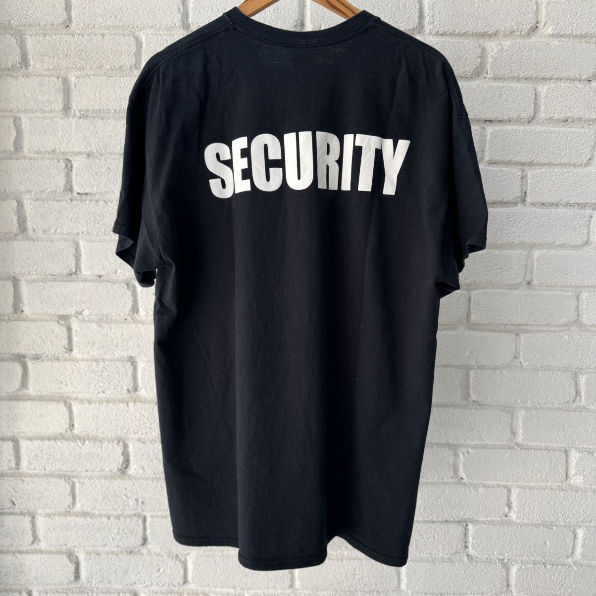 Vintage Security Tee Size US XL / EU 56 / 4 - 1 Thumbnail