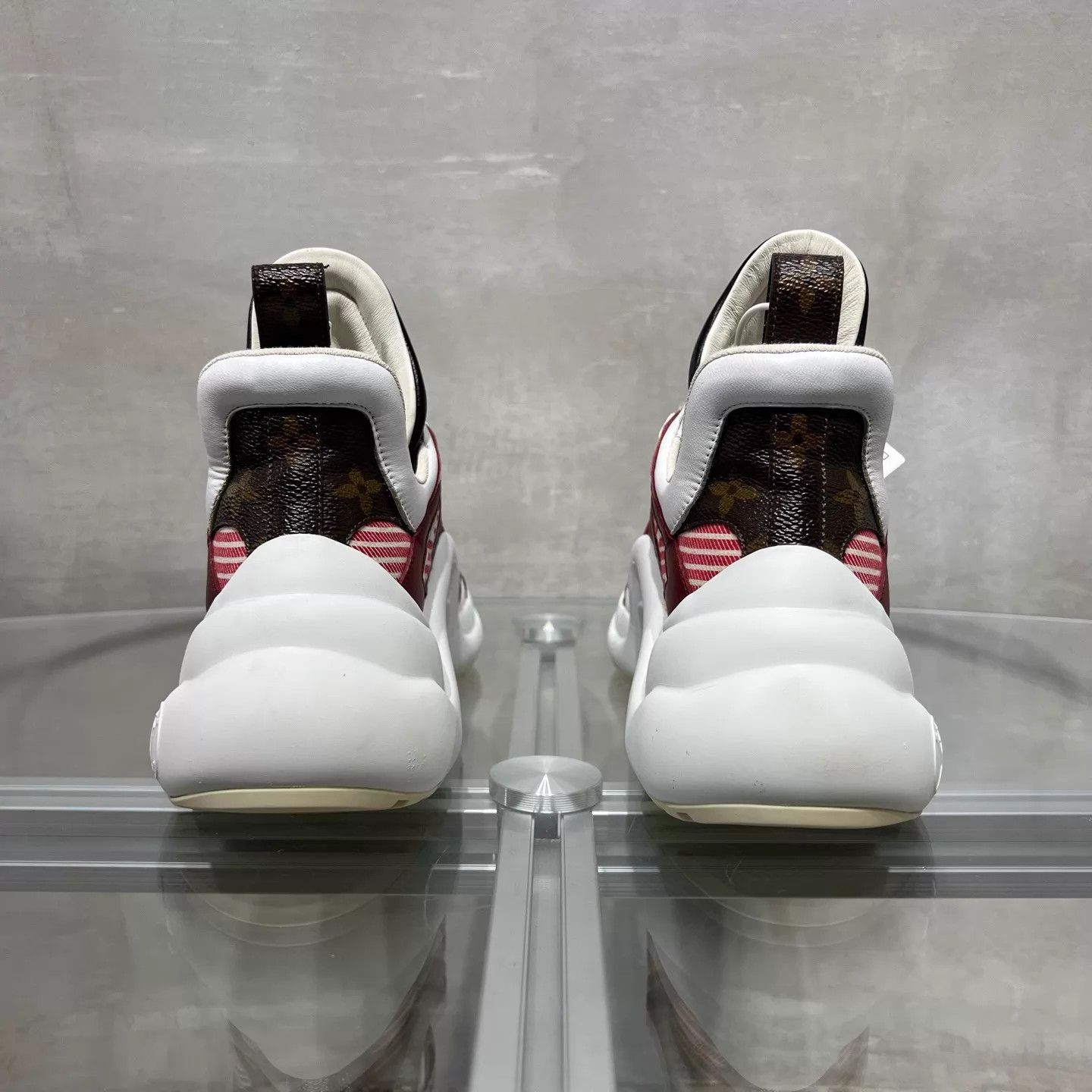 Louis Vuitton LV Archlight White Red Monogram Sneakers UK3/37 Size US 6.5 / IT 36.5 - 6 Thumbnail