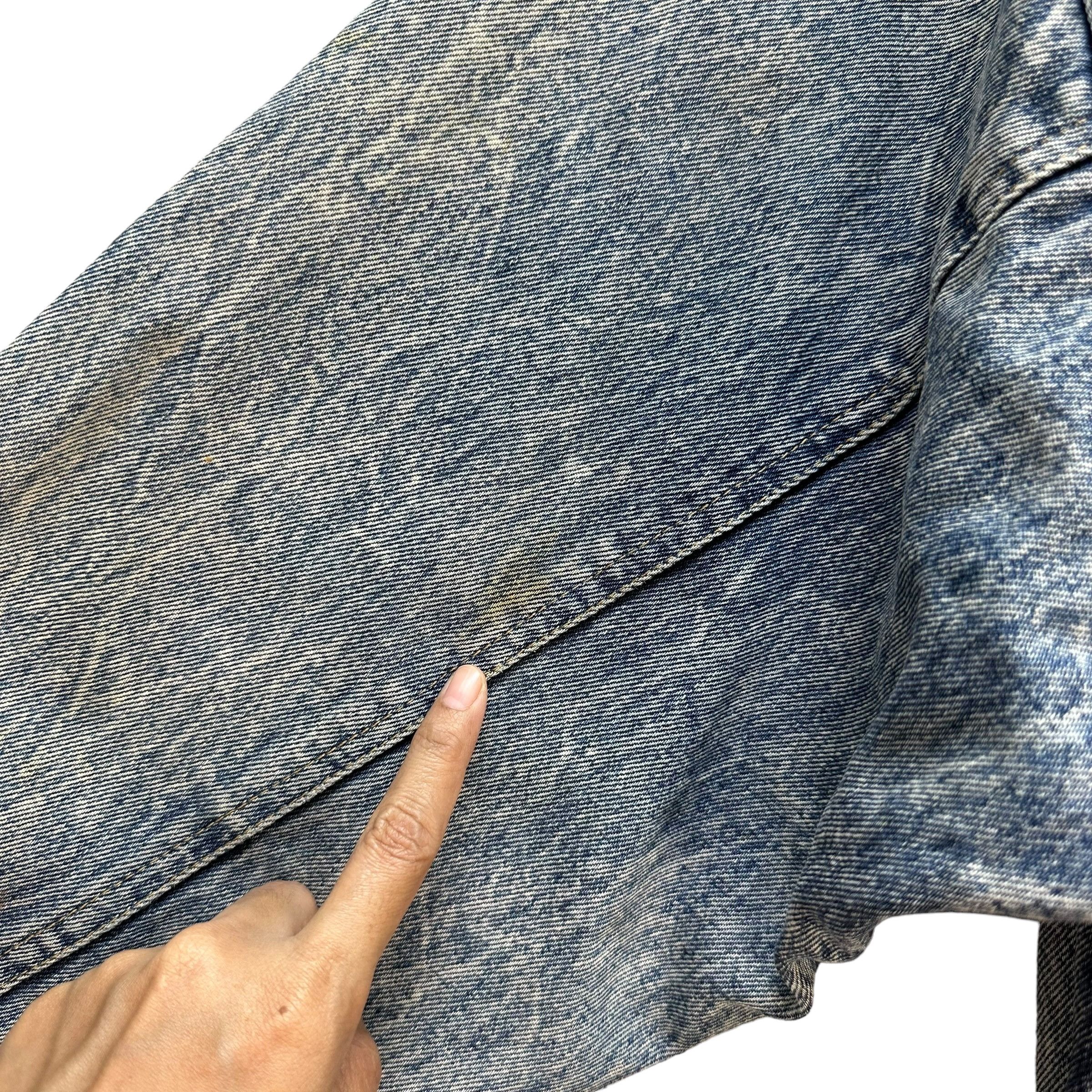Vintage Vintage Distressed Stone Wash Denim Jacket #A37-0848 Size US L / EU 52-54 / 3 - 13 Thumbnail