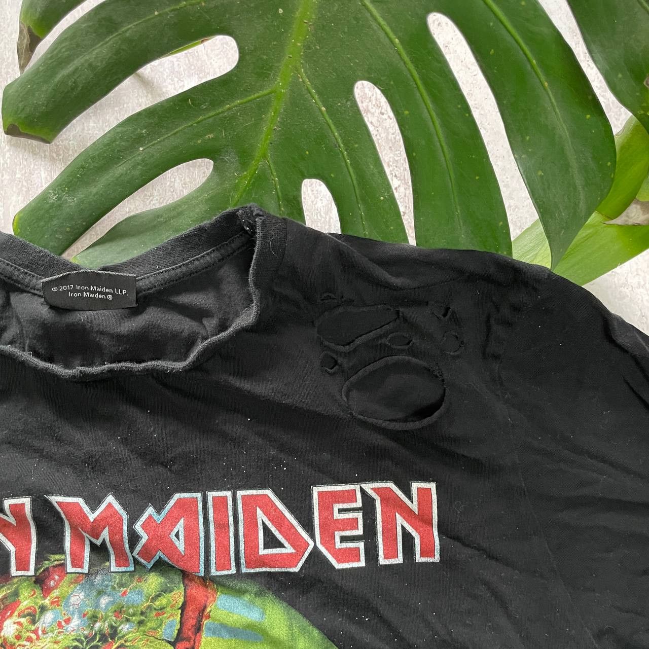 Band Tees × Iron Maiden × Vintage VINTAGE Y2K IRON MAIDEN RARE BAND DISSTRESED TEE Size US XL / EU 56 / 4 - 4 Thumbnail
