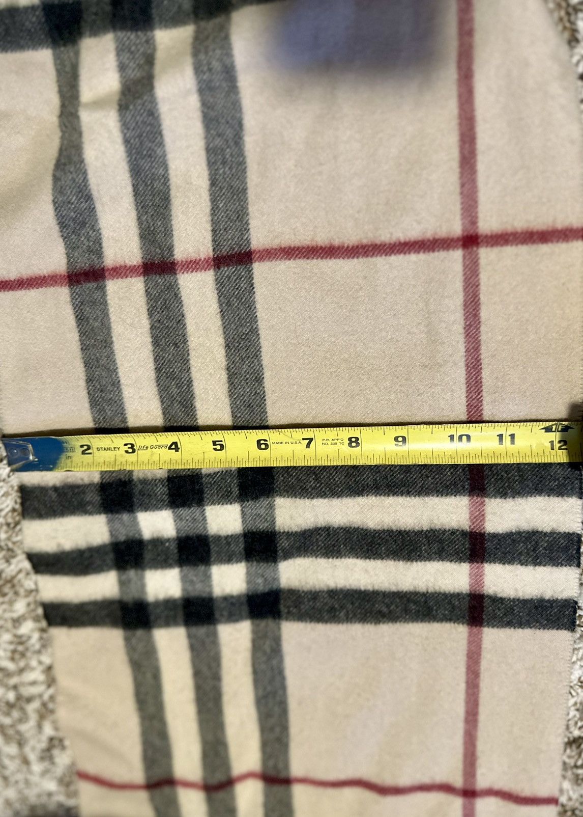 Burberry Authentic Burberry Check Cashmere Scarf Size ONE SIZE - 3 Thumbnail