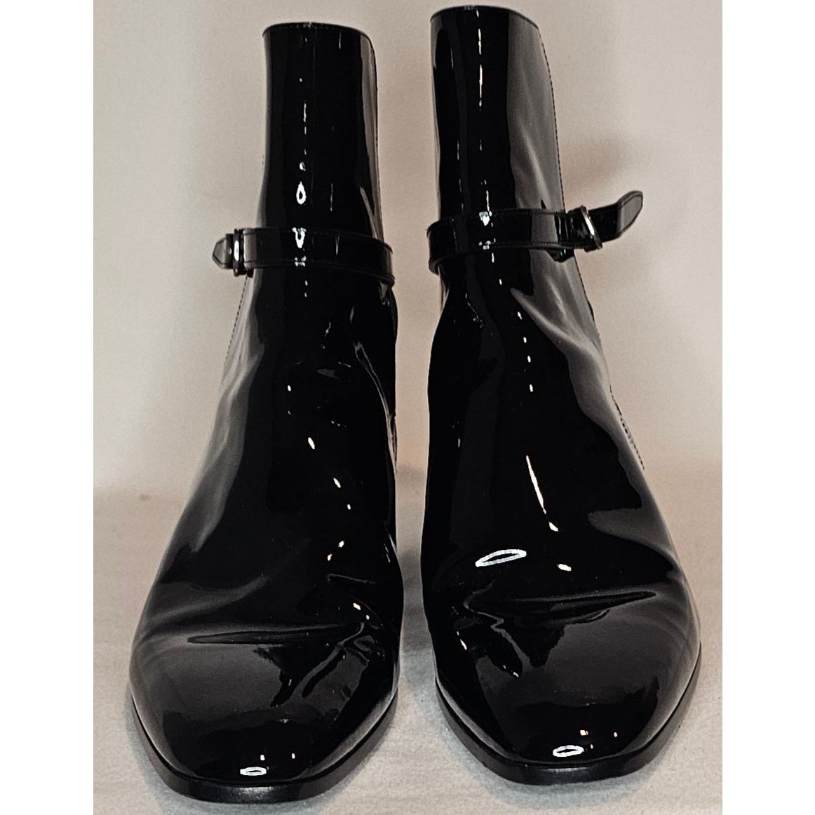 Yves Saint Laurent Saint Laurent Clementi Ankle Boot in black patent leathe Size US 6 / IT 36 - 3 Thumbnail