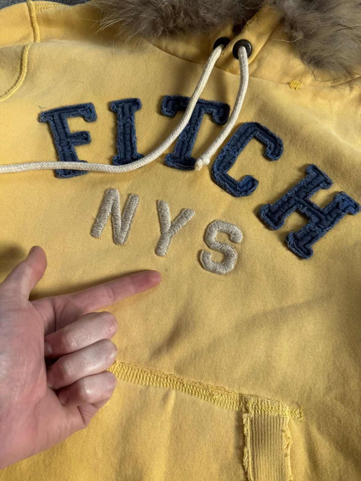 Abercrombie & Fitch Abercrombie & Fitch Y2K Fur Faux hoodie if six was nine LGB Size M / US 6-8 / IT 42-44 - 11 Thumbnail
