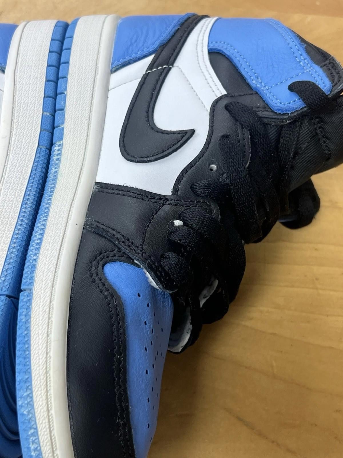 Jordan Brand Jordan Air Jordan 1 Mid Shoes Boys 3Y Blue Black Basketball Size US 5 / EU 37 - 7 Thumbnail