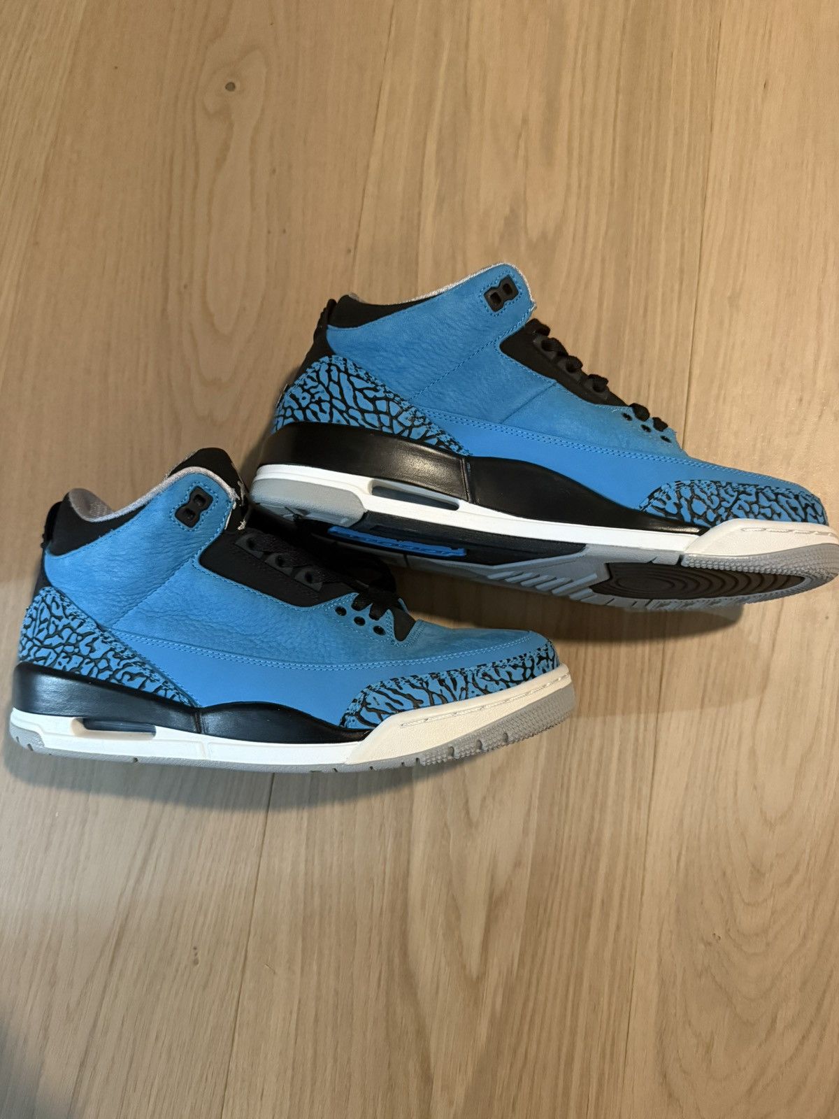 Jordan Brand Retro 3 Powder Blue Size US 8.5 / EU 41-42 - 4 Thumbnail