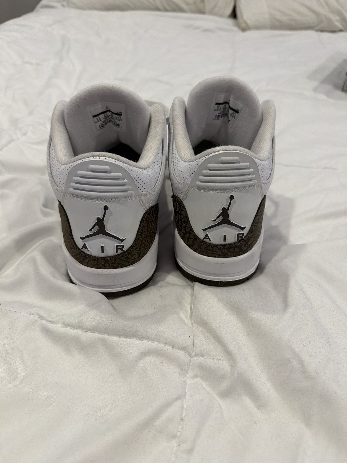 Jordan Brand Air Jordan 3 Retro ‘Mocha’ Size US 9.5 / EU 42-43 - 4 Thumbnail