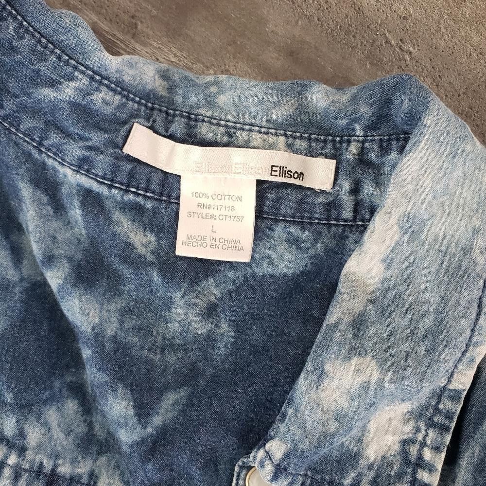 Designer Denim Distressed Ellison Cropped Button Down Size L / US 10 / IT 46 - 3 Thumbnail