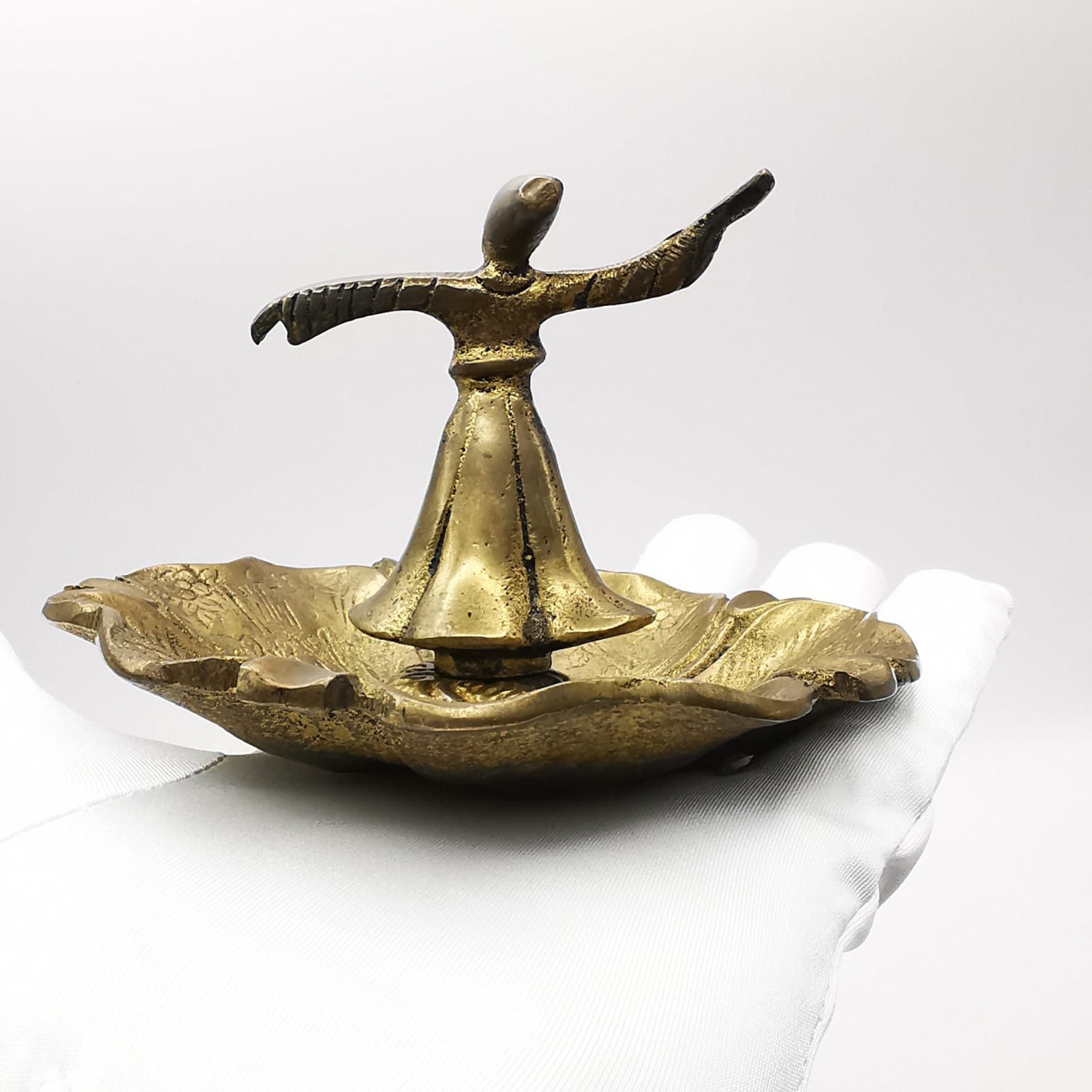 Vintage Vintage used Ashtray "Dervish Dance" Handmade, Bronze 405g Size ONE SIZE - 5 Thumbnail