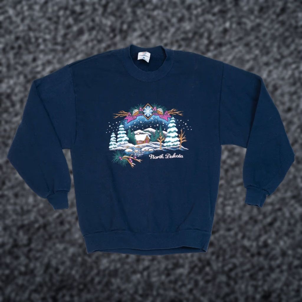 Jerzees VINTAGE Jerzees North Dakota Sweatshirt Men L Crewneck Blue 90s Christmas Outdoor Logo USA VTG Santa Size US L / EU 52-54 / 3 - 1 Thumbnail