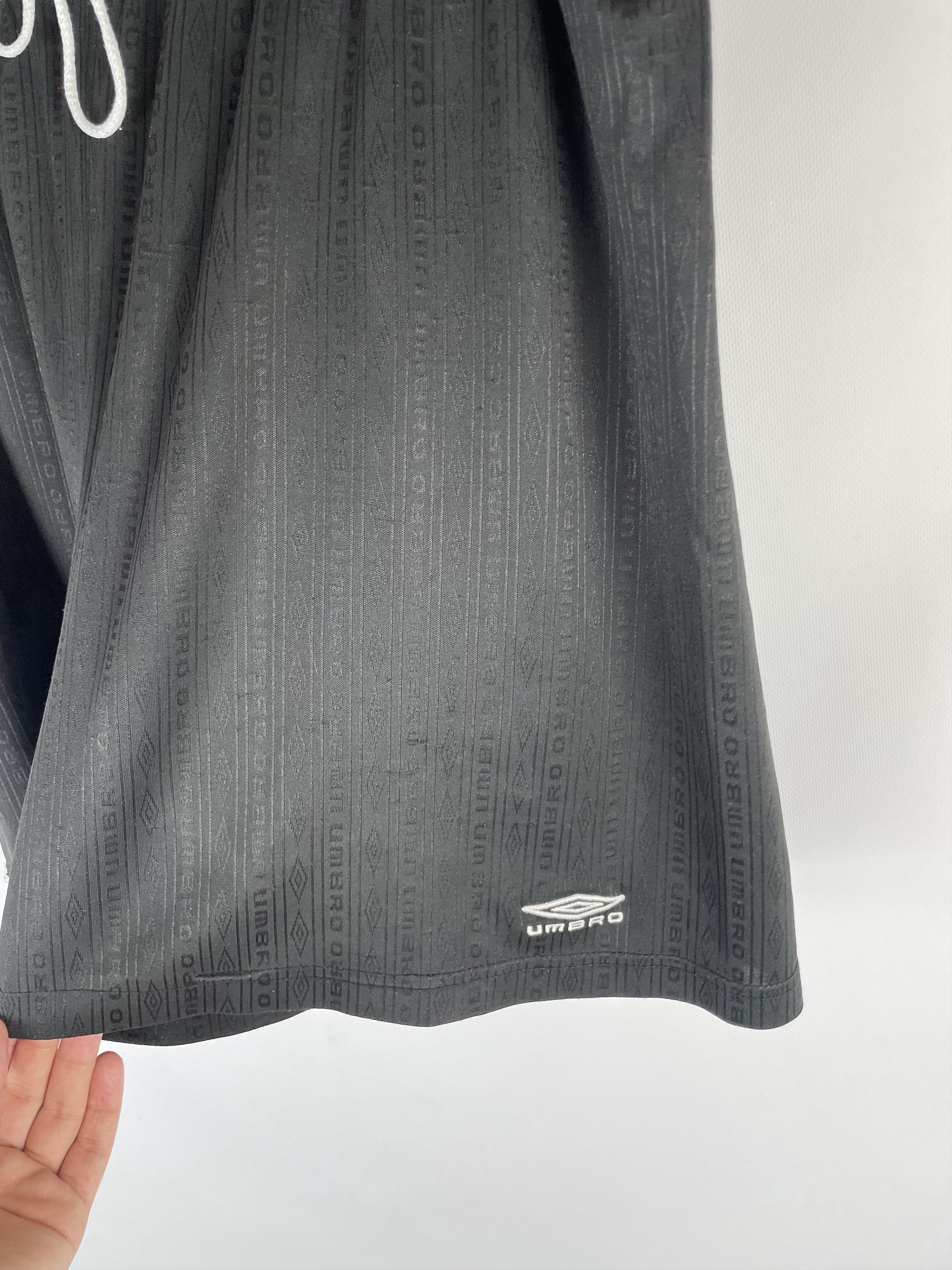 Other Vintage Umbro Shorts Y2k Size US 40 / EU 56 - 4 Thumbnail
