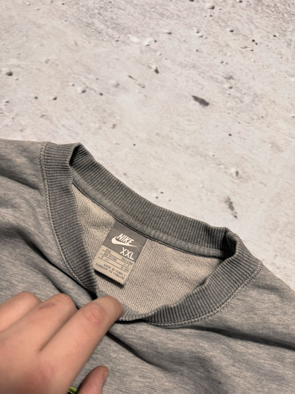Nike × Vintage NIKE VINTAGE CENTER LOGO OVERSIZE BOXY SWEATSHIRT Size US XL / EU 56 / 4 - 6 Thumbnail