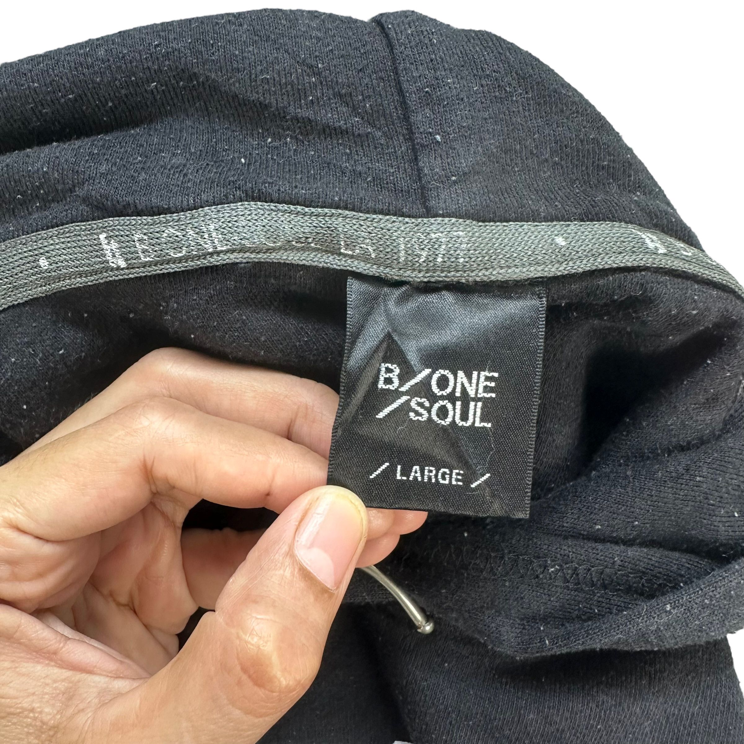 Japanese Brand B ONE SOUL DUCK DUDE GRAPHIC HOODIES #8420-008 Size US L / EU 52-54 / 3 - 9 Thumbnail