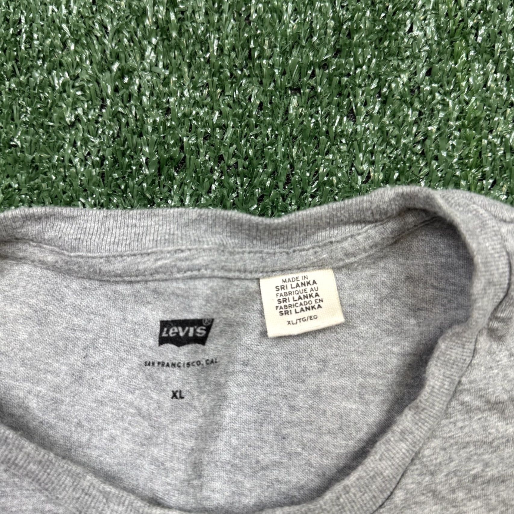 Levi's Levi's Graphic T Shirt Mens XL Gray Short Sleeve Crew Neck California Logo Tee Size US XL / EU 56 / 4 - 2 Thumbnail