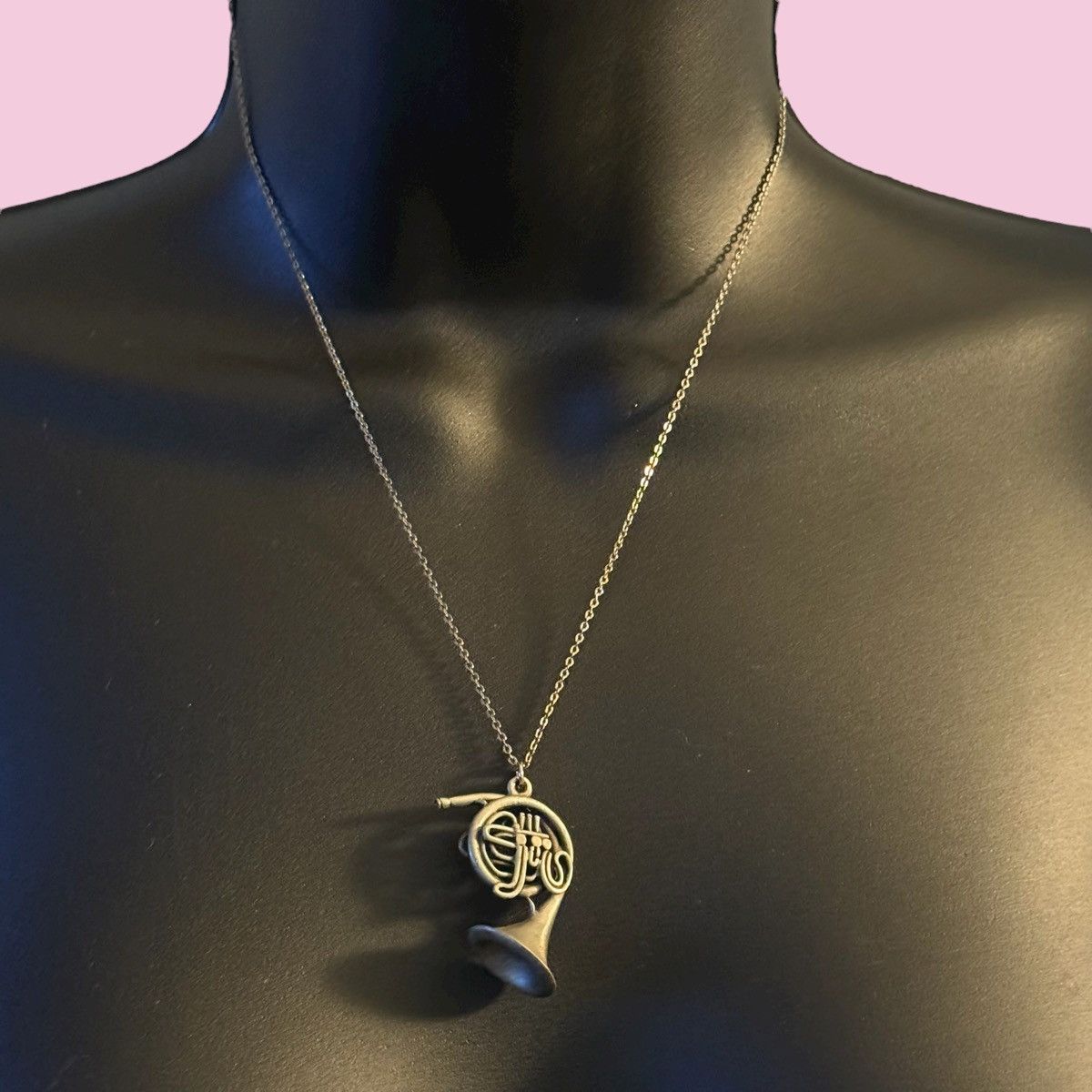 Vintage Vintage silver tone pewter French horn pendant necklace Size ONE SIZE - 1 Thumbnail