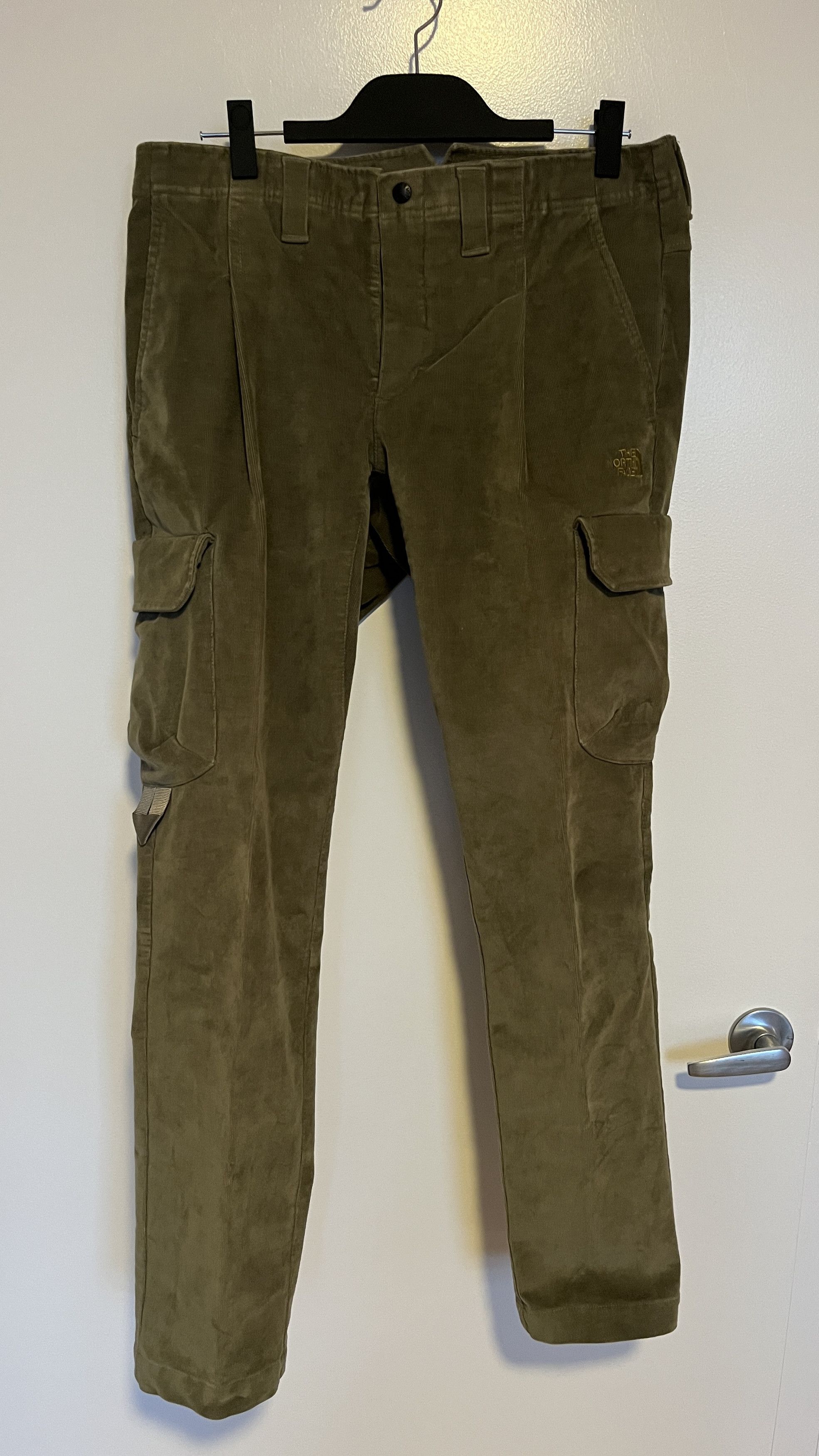 The North Face Urban Exploration Black Series Corduroy Pocket Pant Green Size US 34 / EU 50 - 2 Thumbnail