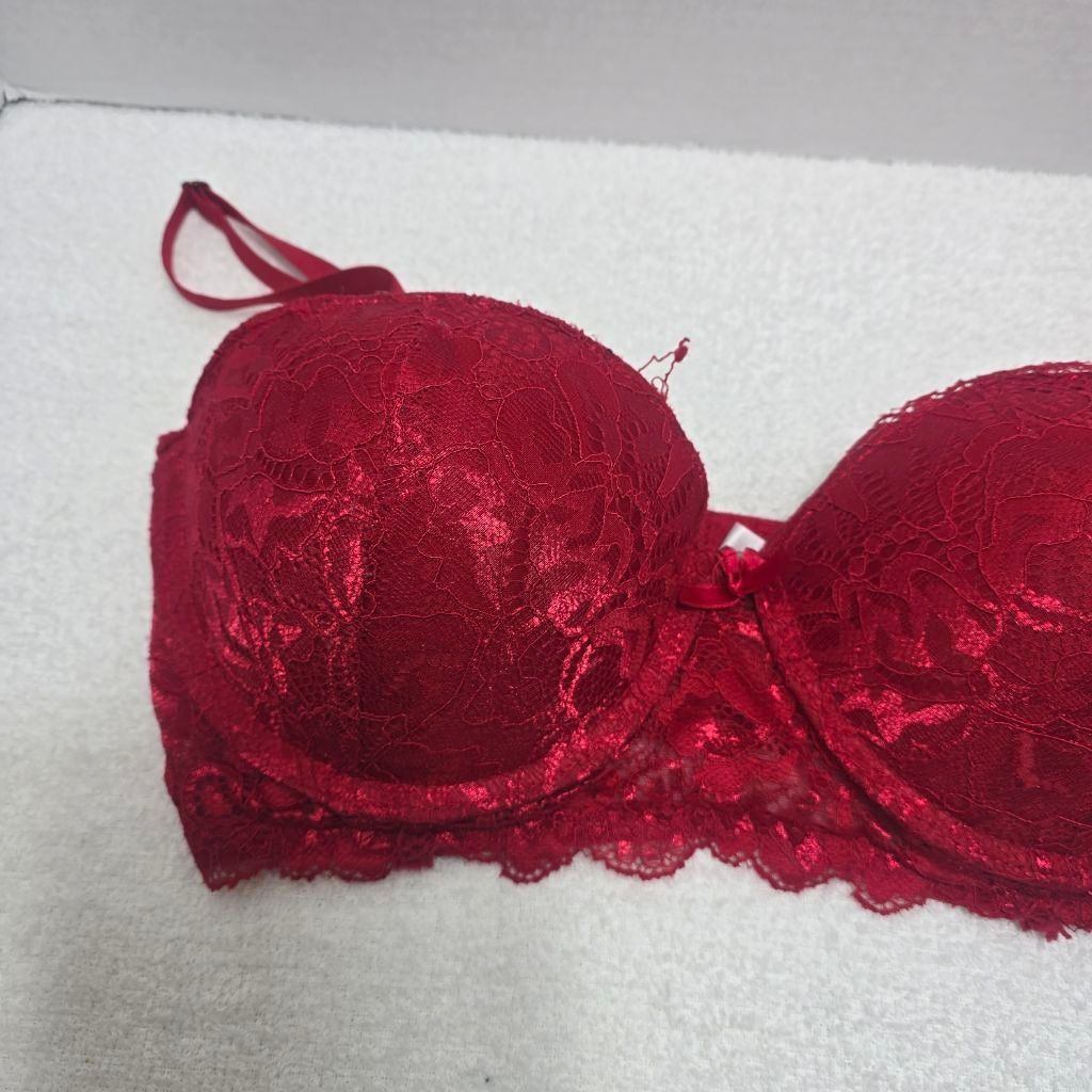 The Unbranded Brand Women's Marilyn Monroe Red Lace Bra 36C Size ONE SIZE - 2 Thumbnail