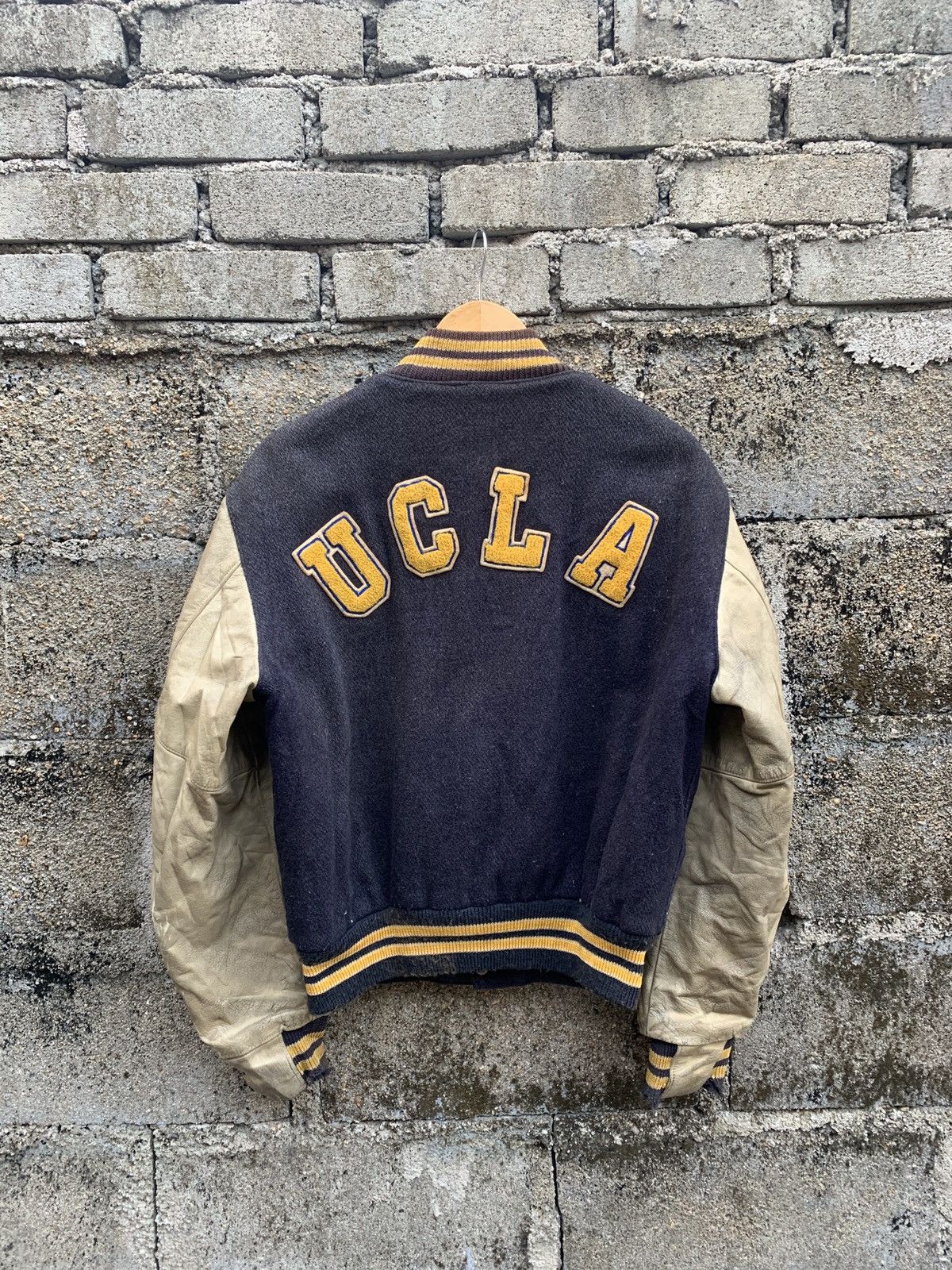 Golden Bear Rare🔥🔥Golden Bear Ucla Leather Sleeves Wool Varsity Jacket Size US M / EU 48-50 / 2 - 7 Thumbnail