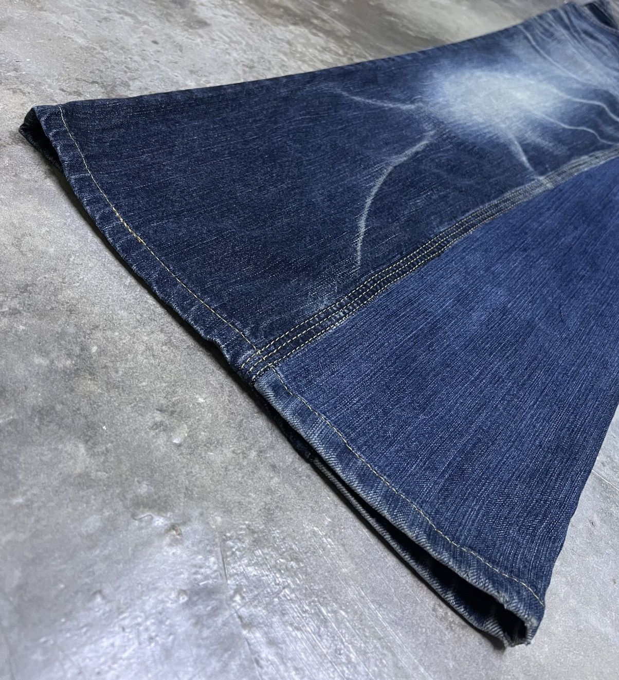 Edwin × Japanese Brand × Vintage Flare Jeans Japan Edwin Lightning Wash Bellbottom Size US 30 / EU 46 - 3 Thumbnail