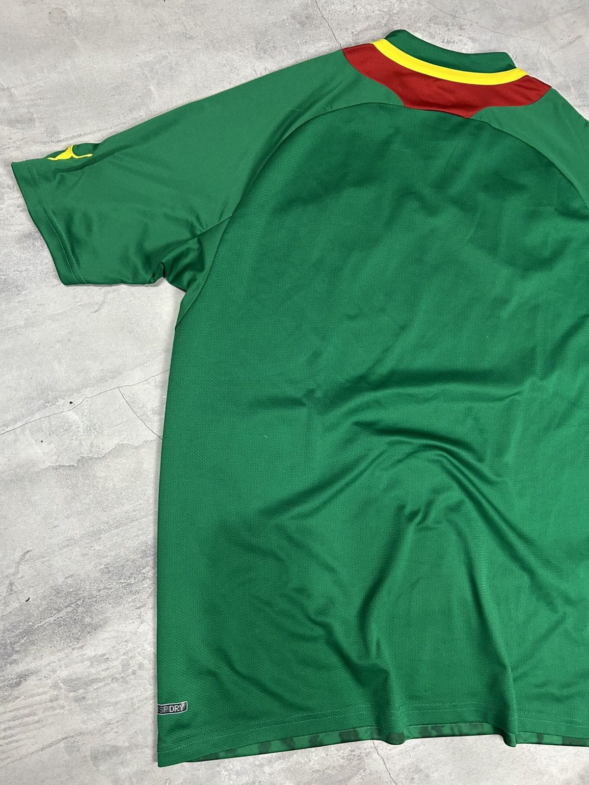 Puma Cameroon 2012-2013 Home Football Shirt Soccer Jersey Puma Size US XL / EU 56 / 4 - 7 Thumbnail