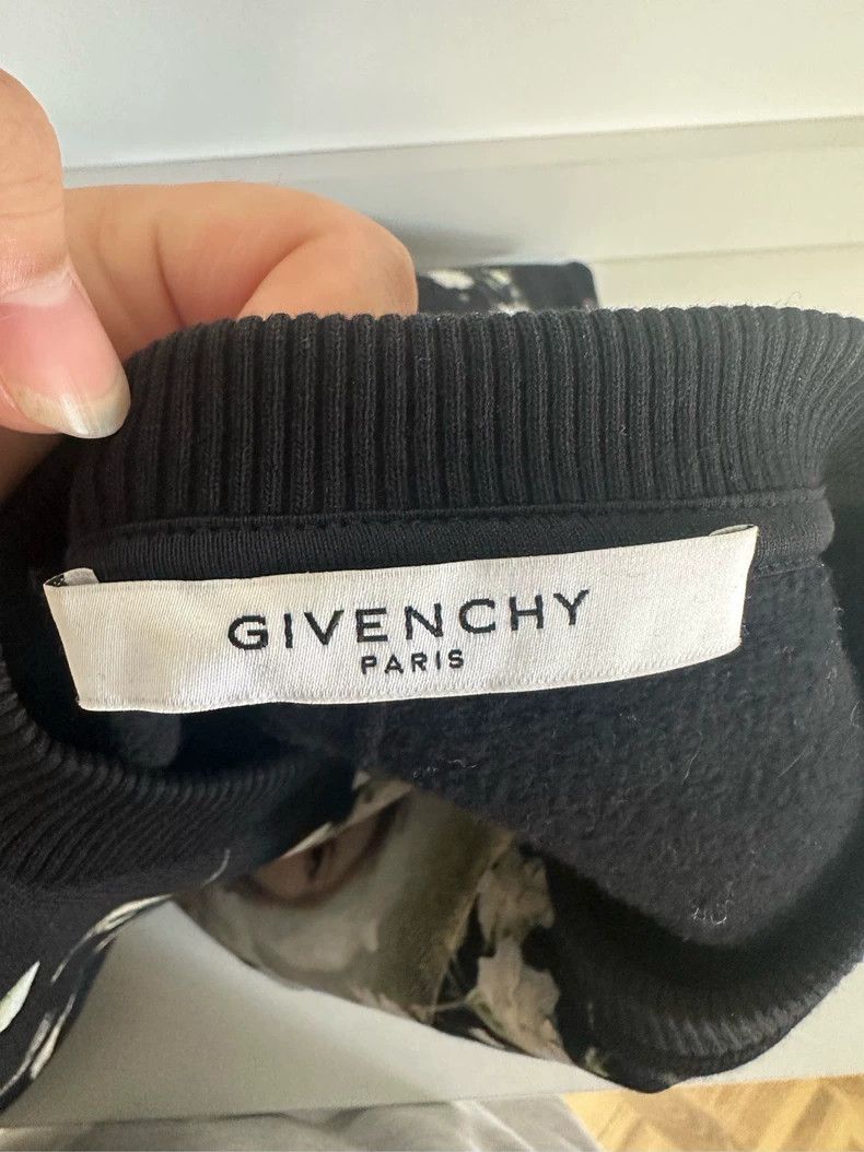 Givenchy Givenchy Our Lady of the Stars Round-Neck Hoodie Size US XS / EU 42 / 0 - 3 Thumbnail