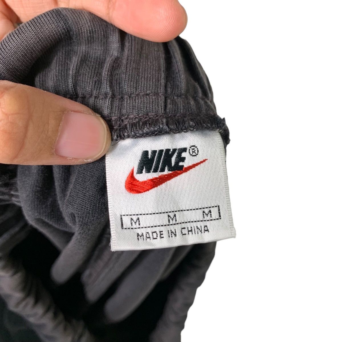 Nike NIKE SILVER TAG Embroidery Small Logo Shorts #0337-C16 Size US 26 / EU 42 - 10 Thumbnail