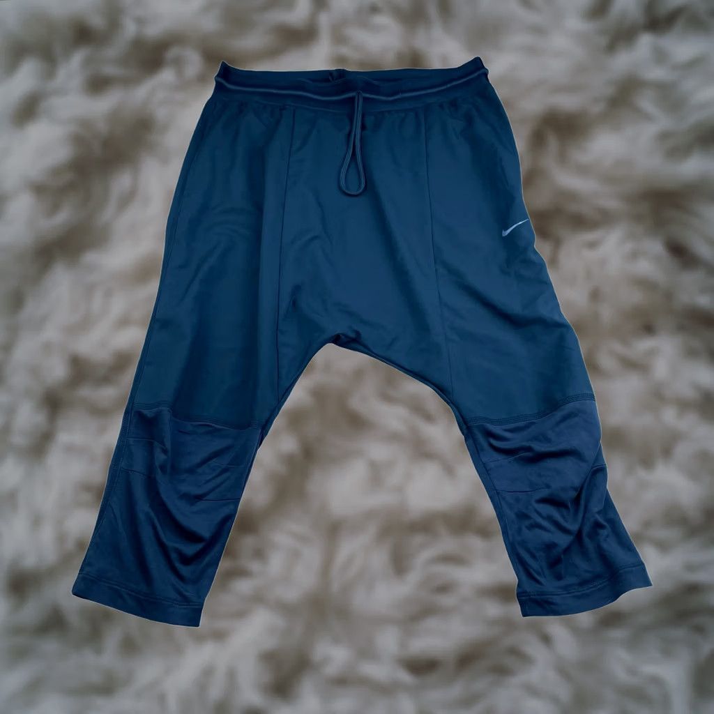 Nike Nike Dri-Fit Joggers Men's Gray Large Stretch Waist Crop Crotch Tapered Elastic Waist Activewear Pants Regular 484885-060 Size US 33 - 1 Thumbnail