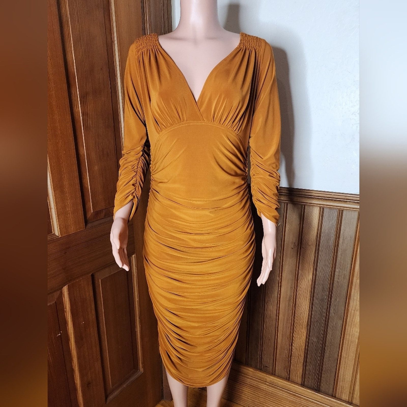 Norma Kamali NWOT Norma Kamali Tara Ruched Jersey Dress Large / 40 Size L / US 10 / IT 46 - 4 Thumbnail