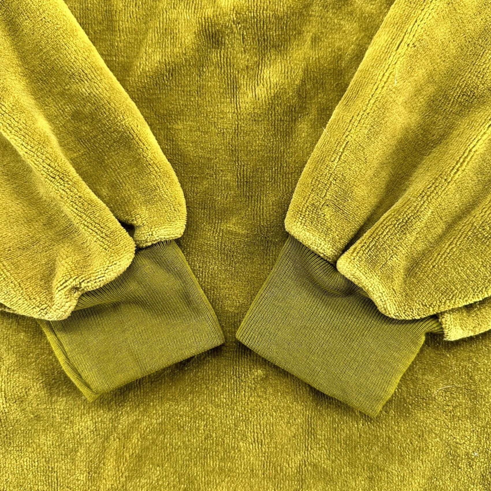 Velour VINTAGE Velour Polo Shirt Mens L Green Velvet Dagger Collar Solid Polo 60s 70s Mens L Green Velour Polo Shirt Vintage 70s Size US L / EU 52-54 / 3 - 3 Thumbnail