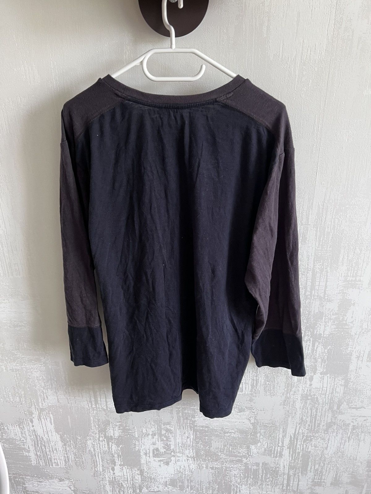 Japanese Brand × Undercover × Uniqlo Uniqlo x Undercover Long Sleeve Tee (UU Collection) Size US L / EU 52-54 / 3 - 2 Thumbnail
