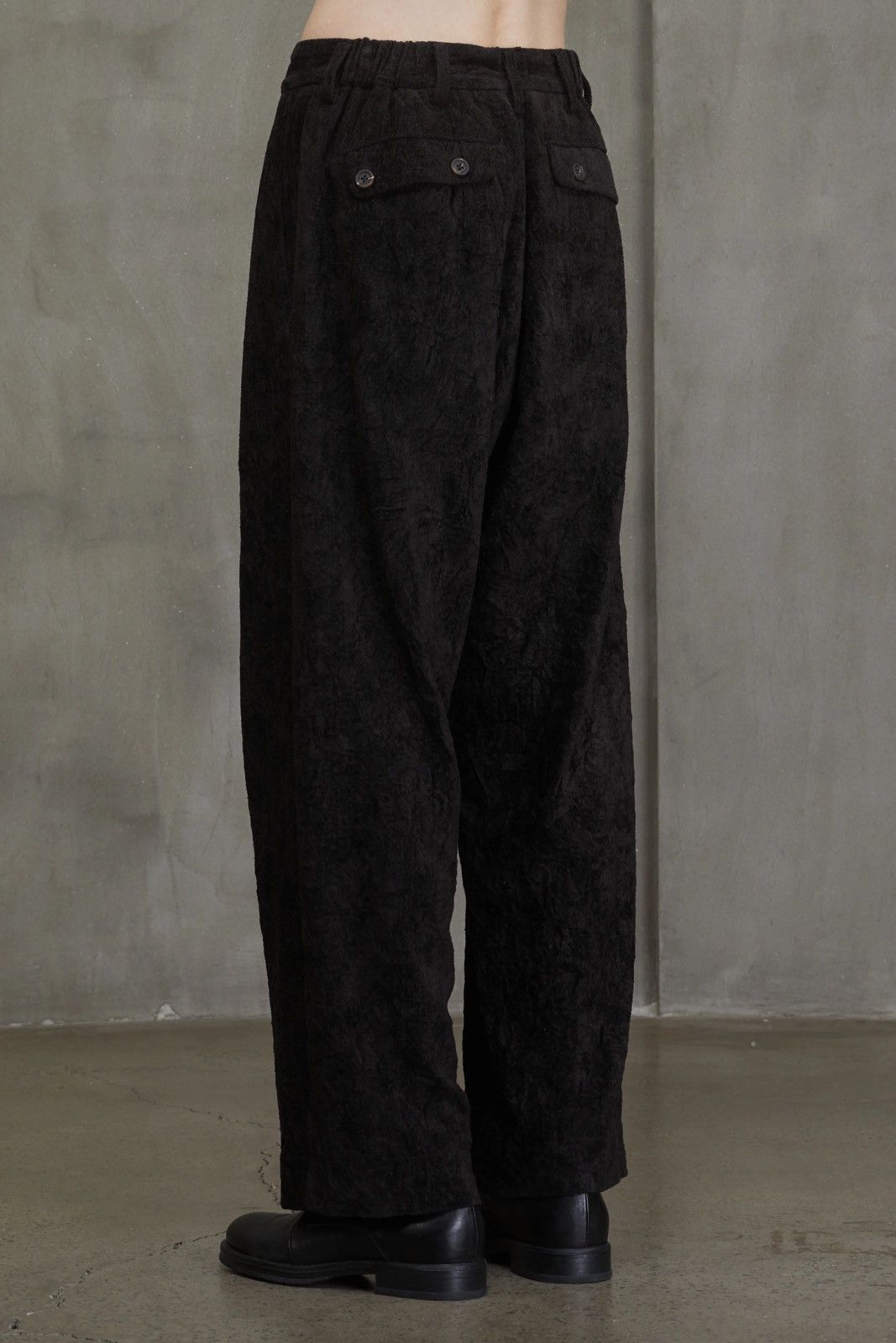 Ziggy Chen Velvet Brown Front Pleated Trousers Size US 29 - 7 Thumbnail