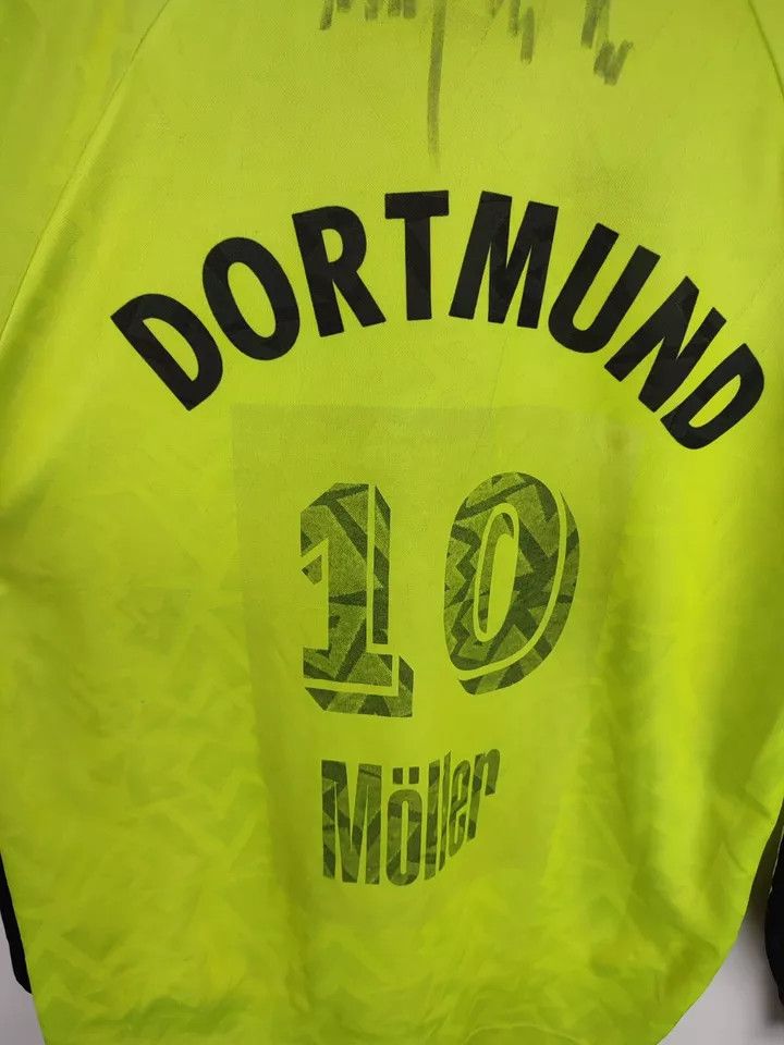 Nike 1995-96 Borussia Dortmund Home #10 Moller MEN S FOOTBALL Size US S / EU 44-46 / 1 - 18 Thumbnail