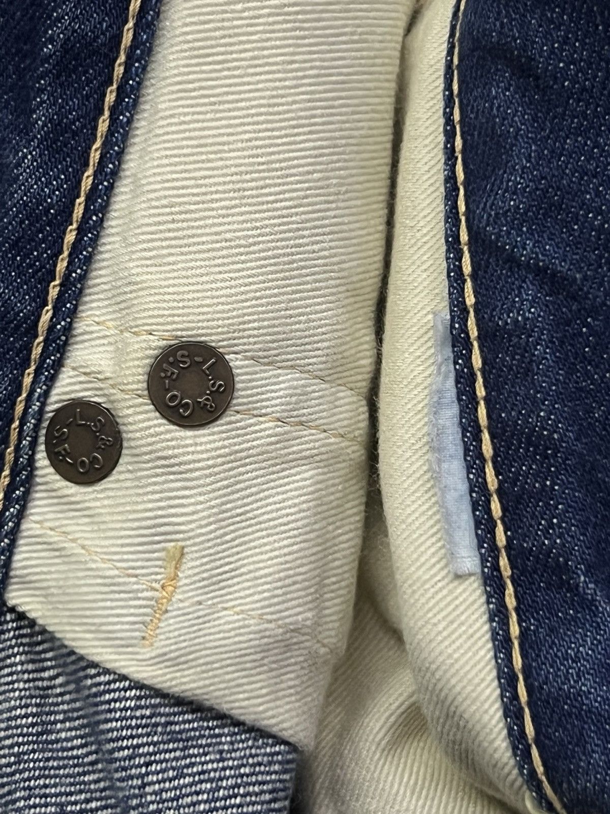 Levi's Vintage Clothing Vintage Levi’s 501 XX Big E Buckle Selvedge Japanese Denim Size US 31 - 15 Thumbnail