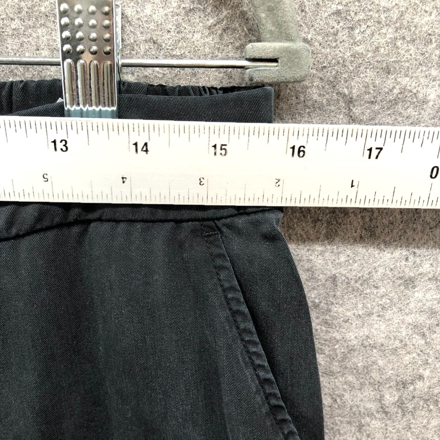 Banana Republic VINTAGE: No Banana Republic Pants Women M Black Cargo Relaxed Tencel Jogger Pull On 27 in Inseam Size 32" / US 10 / IT 46 - 5 Thumbnail