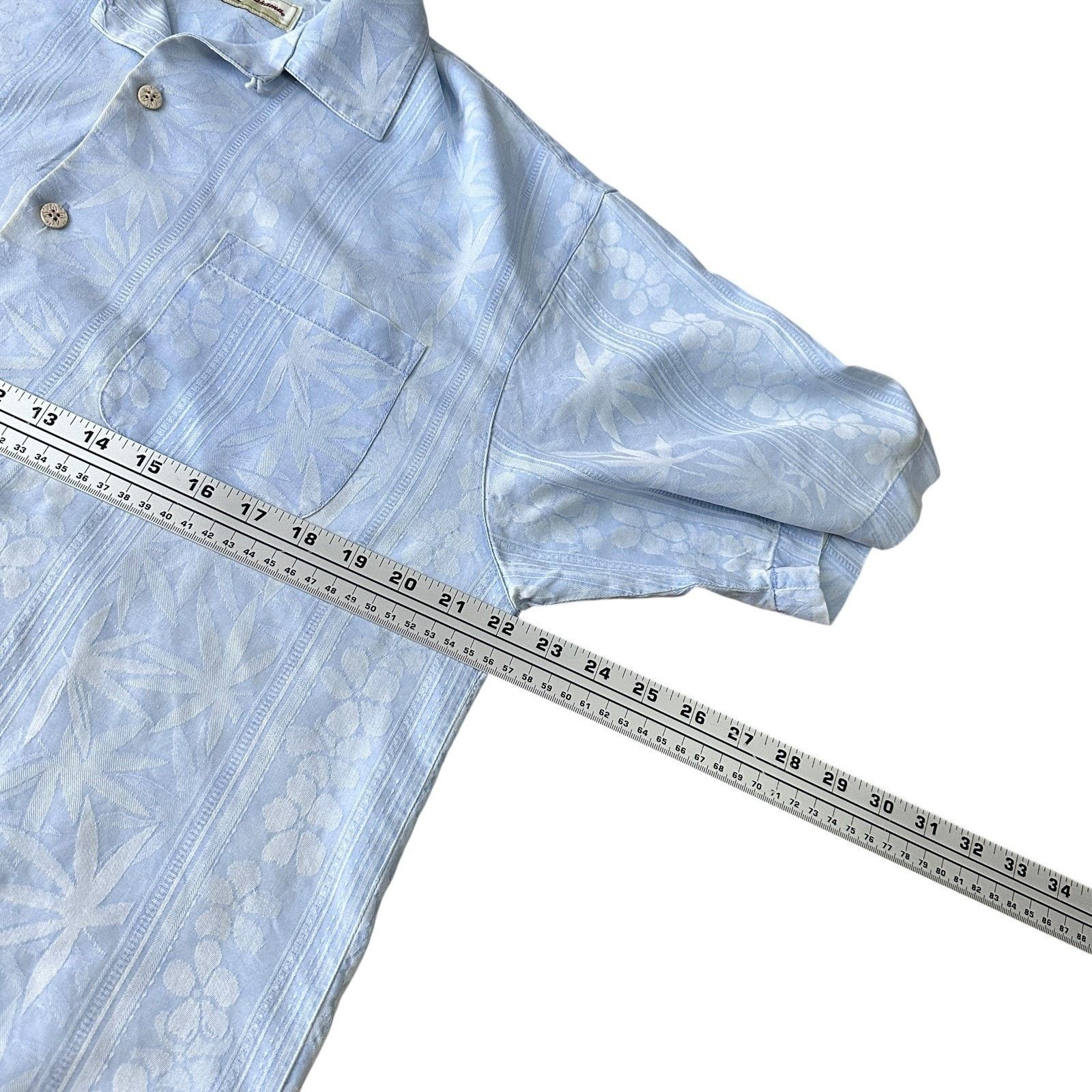 Tommy Bahama Tommy Bahama Hawaiian Shirt Men’s M Blue Floral Camp Collar Size US M / EU 48-50 / 2 - 8 Thumbnail
