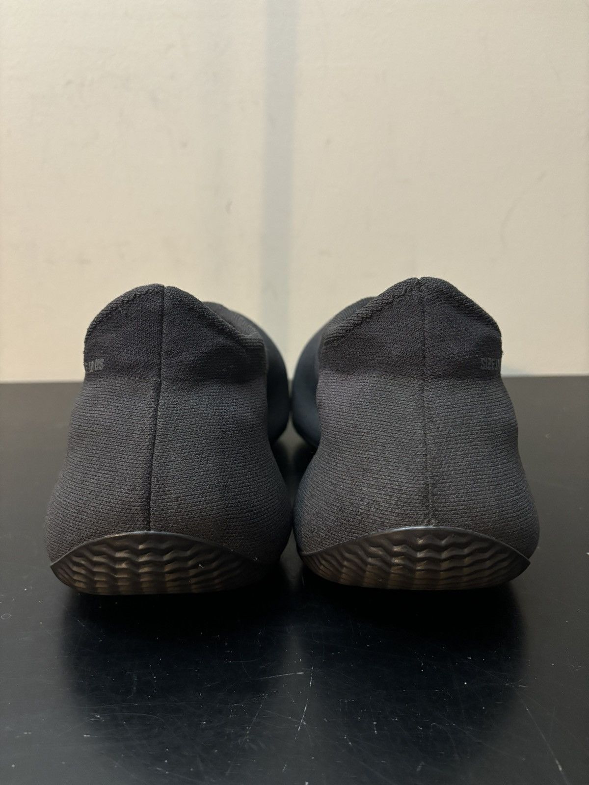 Kanye West adidas Yeezy Knit RNR Runner Fade Onyx Size US 10 / EU 43 - 5 Thumbnail