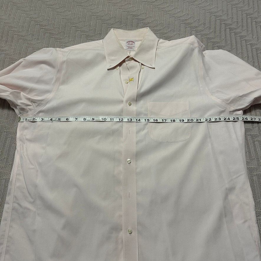 Brooks Brothers Brooks Brothers pale pink traditional fit button down Size US L / EU 52-54 / 3 - 6 Thumbnail
