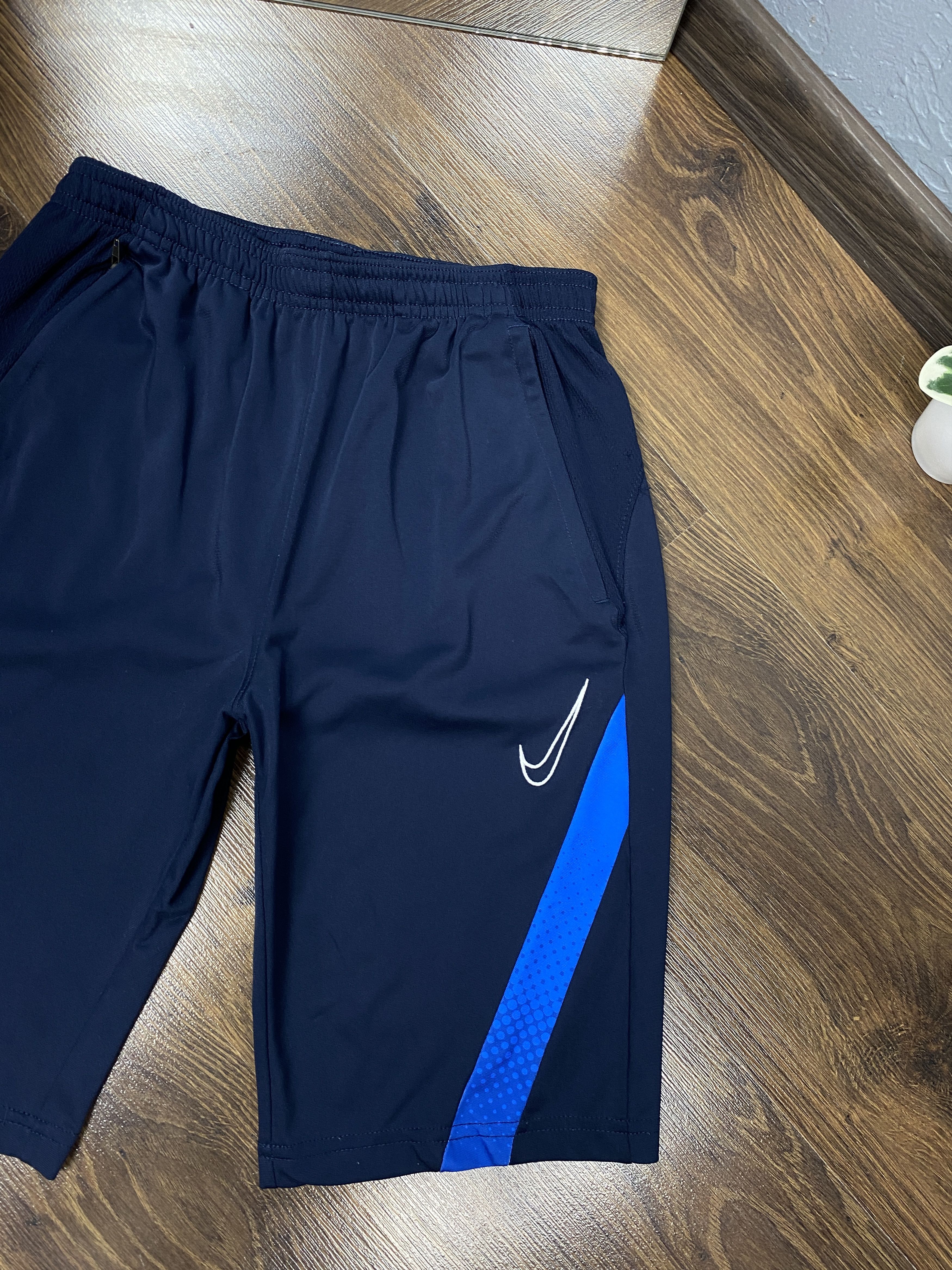 Nike Nike Dri Fit vintage shorts y2k Size US 30 / EU 46 - 2 Thumbnail