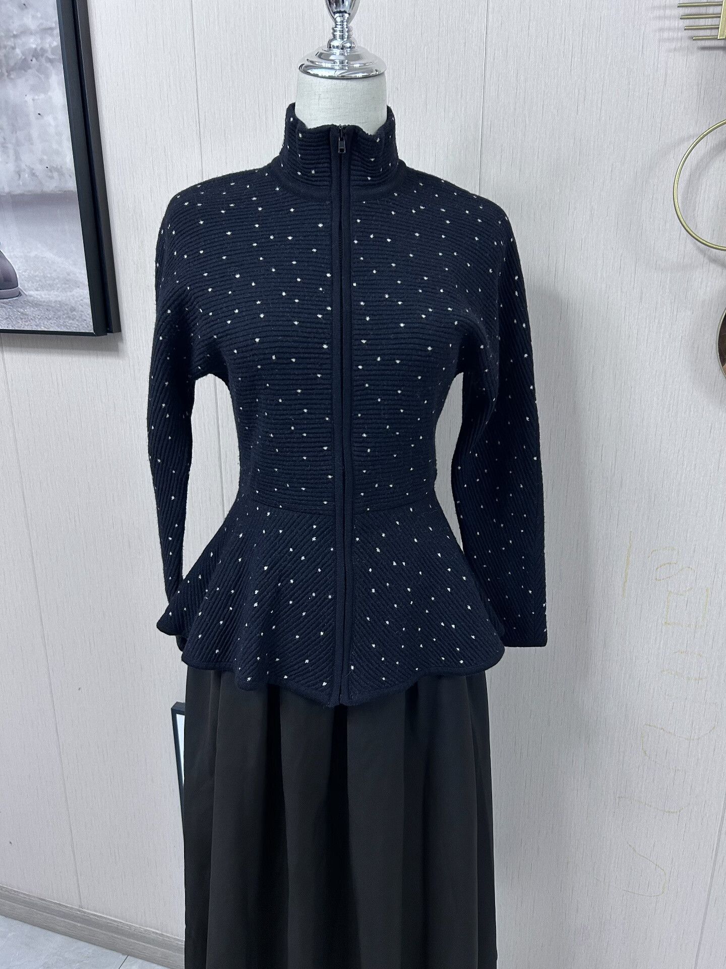 Dior Vintage Christian Dior Knit Top Size M / US 6-8 / IT 42-44 - 1 Thumbnail