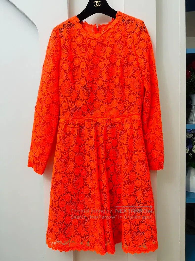 Other Valentino Lace dress Size L / US 10 / IT 46 - 1 Thumbnail