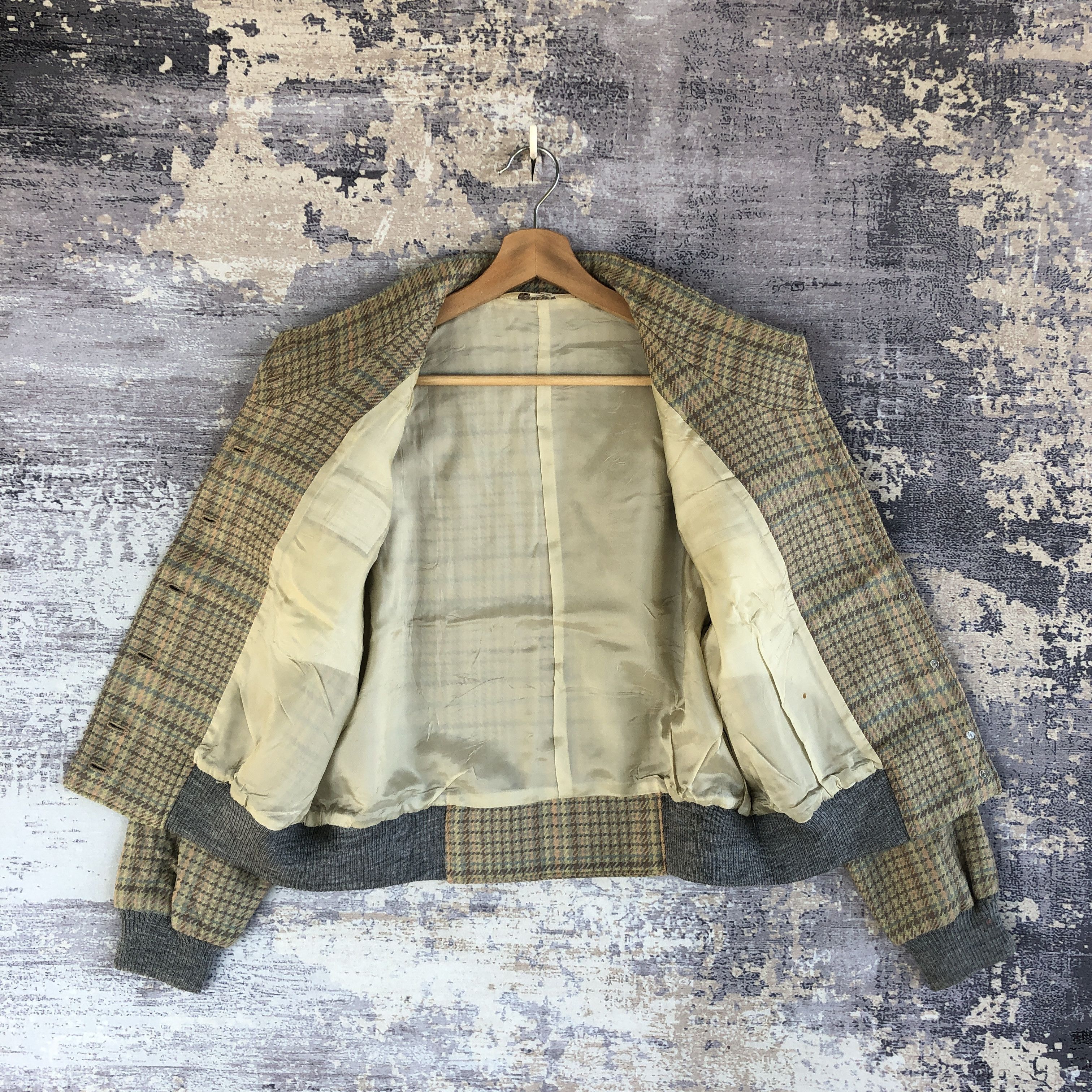 Japanese Brand × Vintage Vintage Albeil Plaid Tartan Checkered Wool Cropped Jackets Size M / US 6-8 / IT 42-44 - 4 Thumbnail
